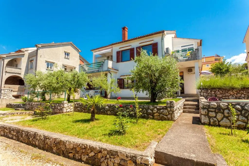 Apartments Belavic