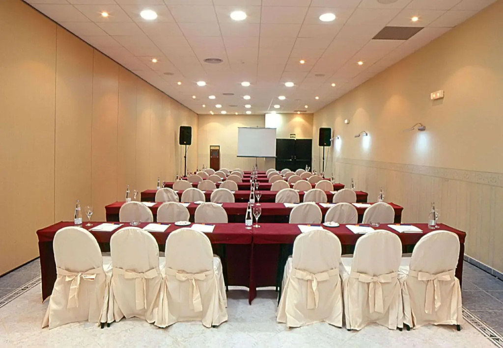 Hotel photo 12