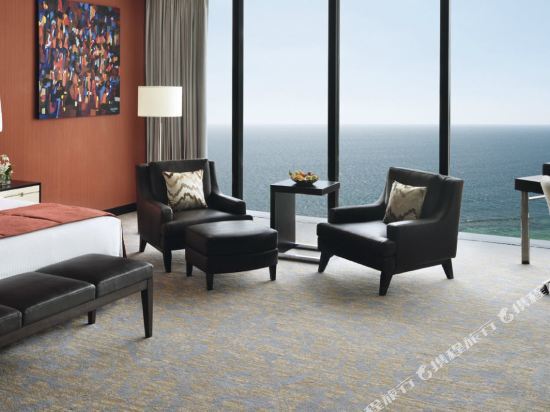 Movenpick Hotel Colombo