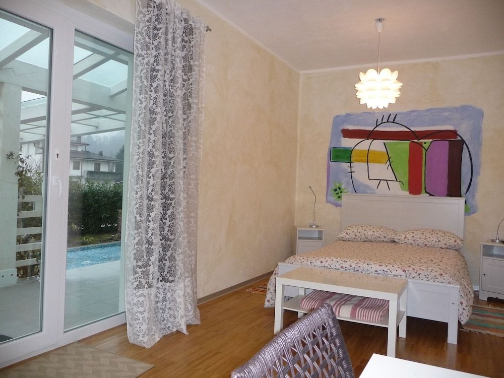 Residence Bed & Bike