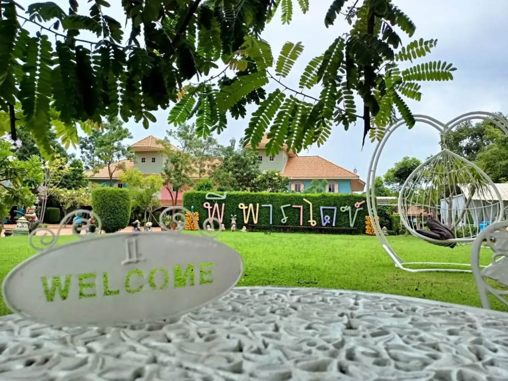 P Paradise Hotel - Chambres
