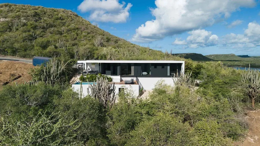 Villa Solara Cove Modern Design Luxury Nature