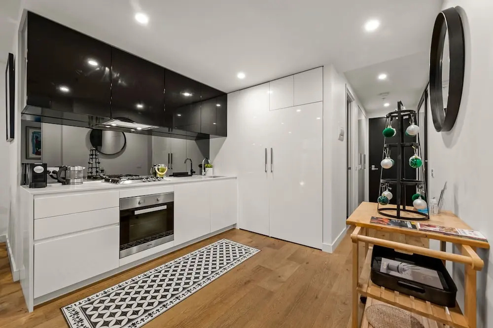 StayCentral - Hawthorn East - Study, 2 Car spaces - фото 16