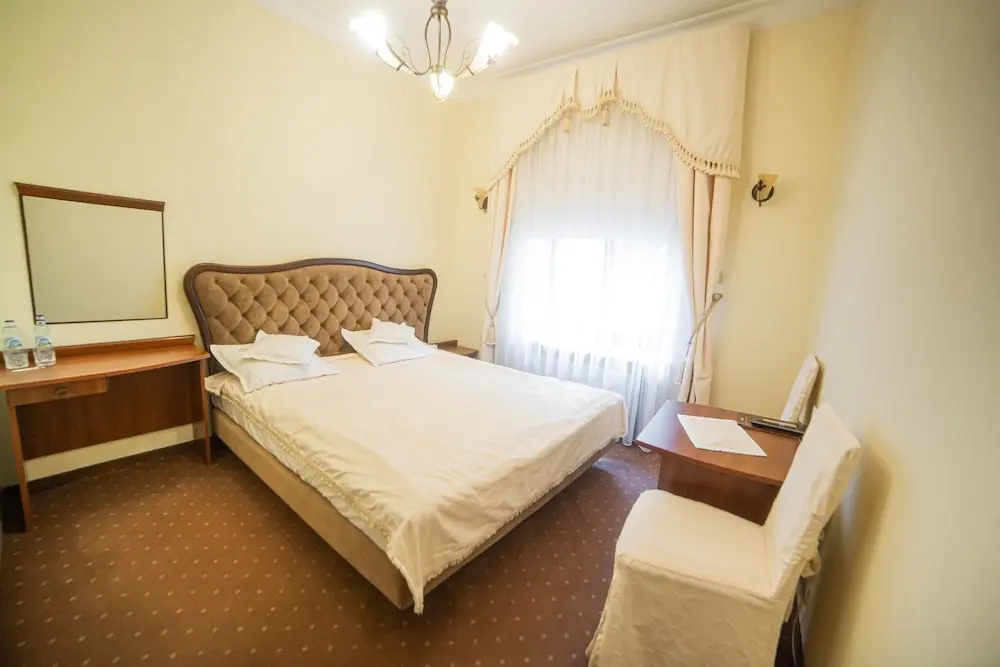 Comfort room
