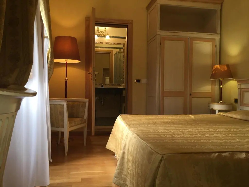Triple room