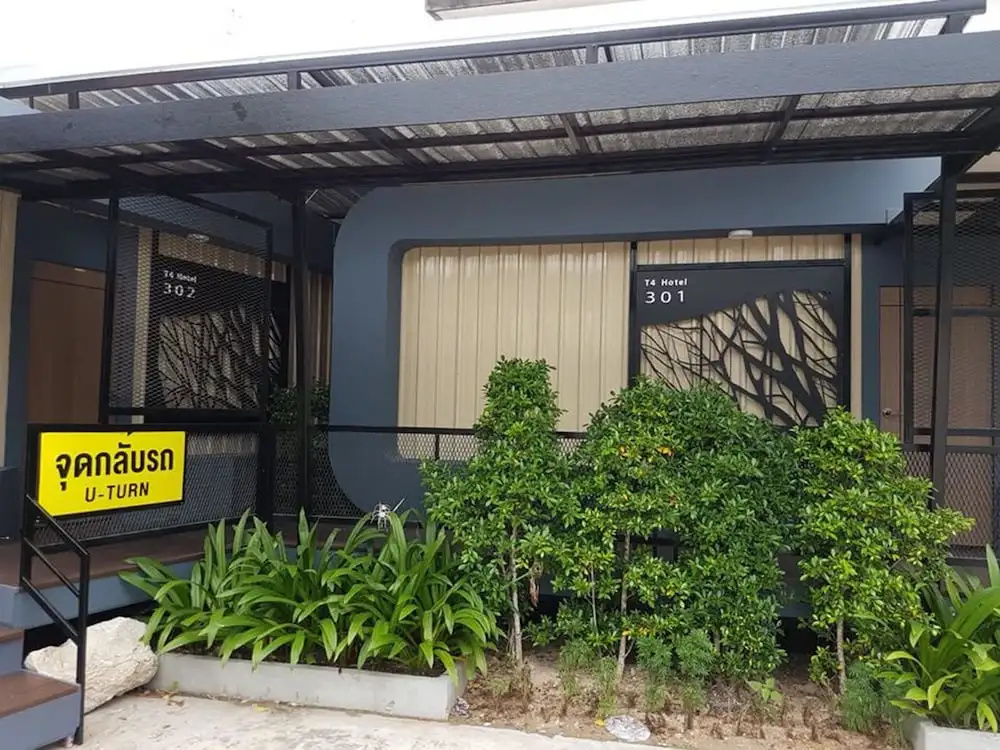 T4 Hotel Sisaket