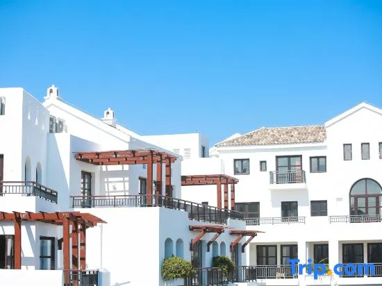 Aegean Suites Sanya Yalong Bay Resort