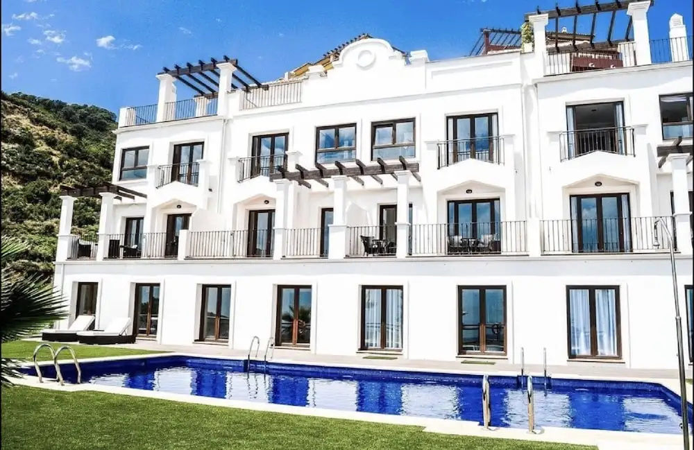 A Beautiful Modern Two Bedroom Villa