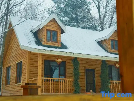 Yabuli QuShe Four seasons Private Lakefornt B&B