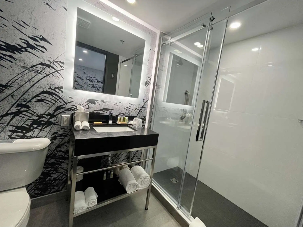 2 Bedrooms Suite