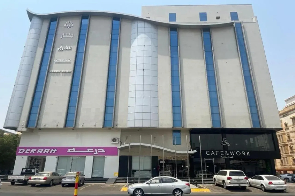 Julanar Alsharq Suites