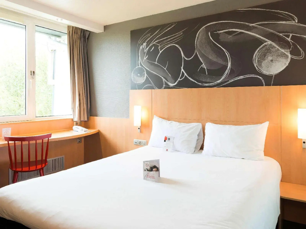 Voir la photo 2 — ibis Laval Le Relais d'Armor