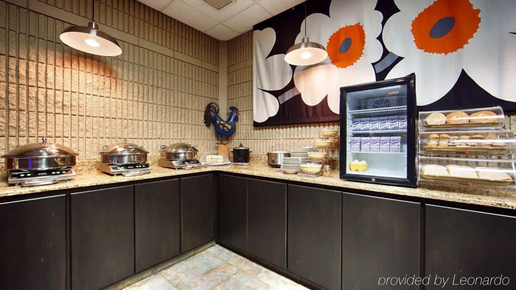 Best Western Plus University Inn - фото 13