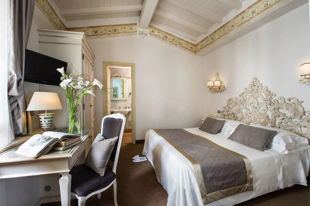 Hotel photo 42