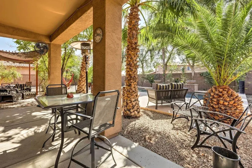Stunning Pool & Patio: Spacious Chandler Oasis!