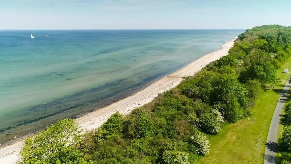 Beach & Waterfront