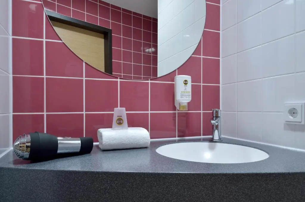 Triple room