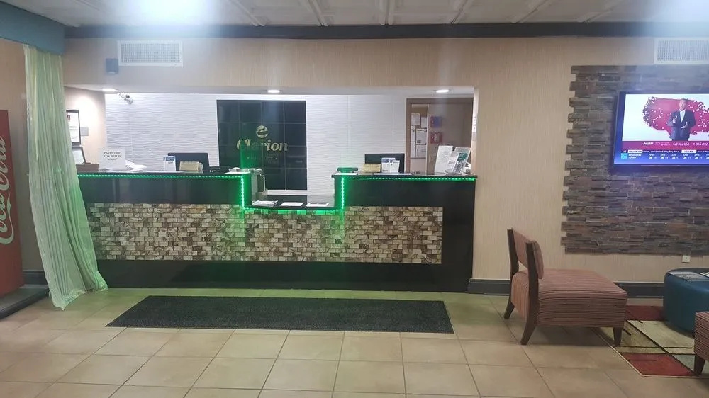 Lobby & Reception