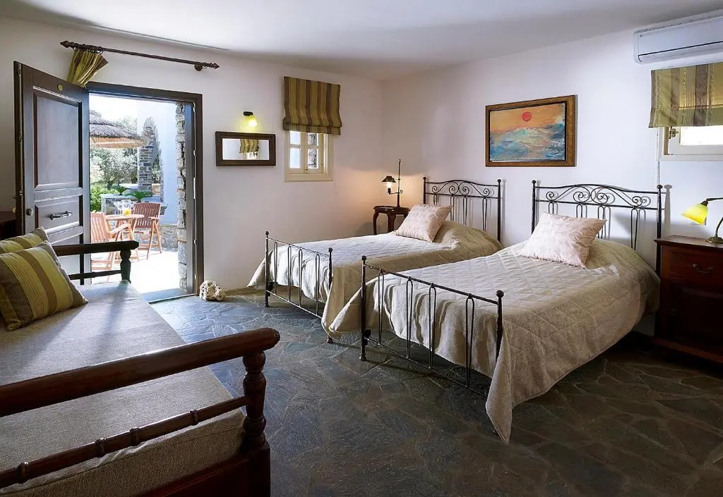 Classic Double room with garden view (twin beds)