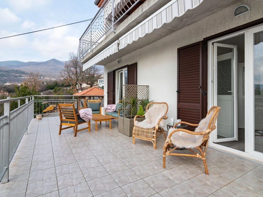 Lovely Apartment in Veprinac With Private Terrace