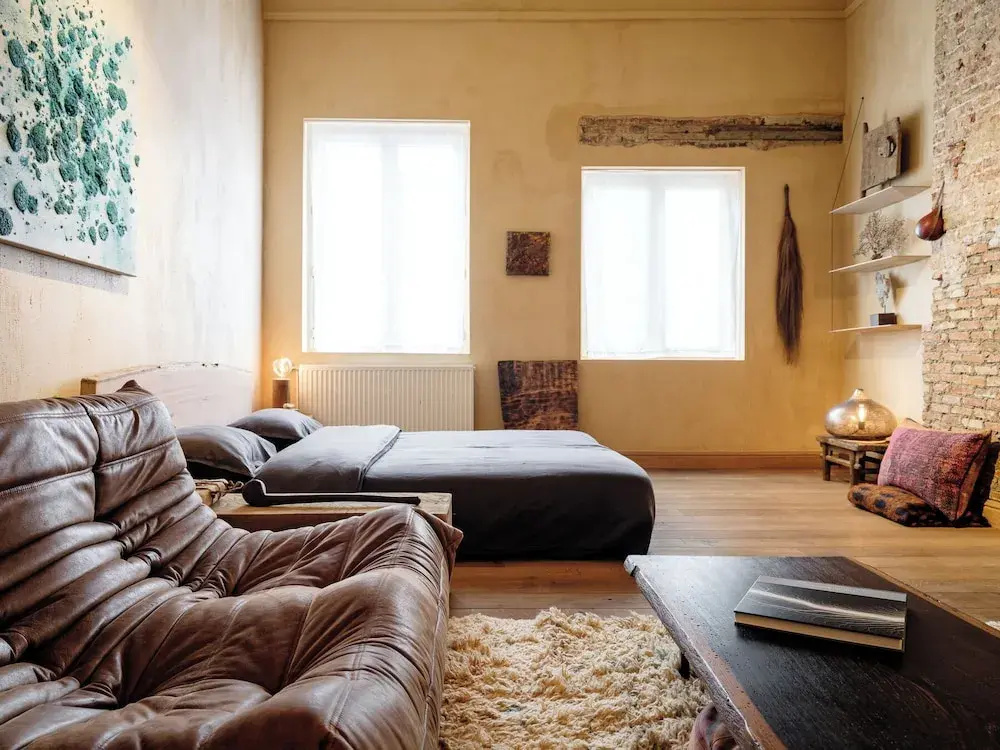Luxury Double room with courtyard view (full double bed)