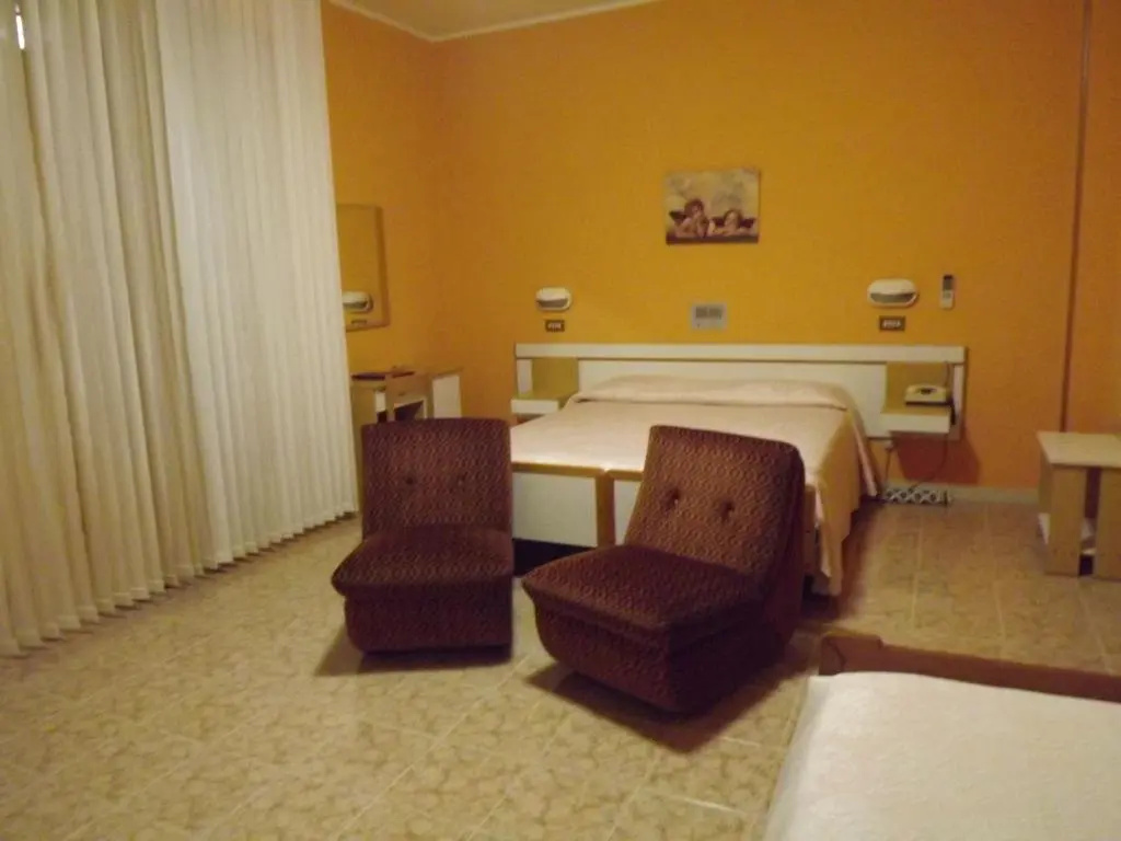 Hotel Cristina - Chambres