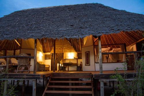 Отель Mwangaza Hideaway в Килва-Кисивани