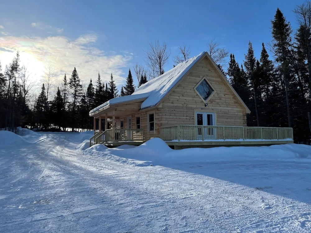 Back Lake Lodges Lazy Bear Cabin