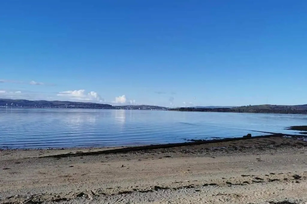 Beach & Waterfront