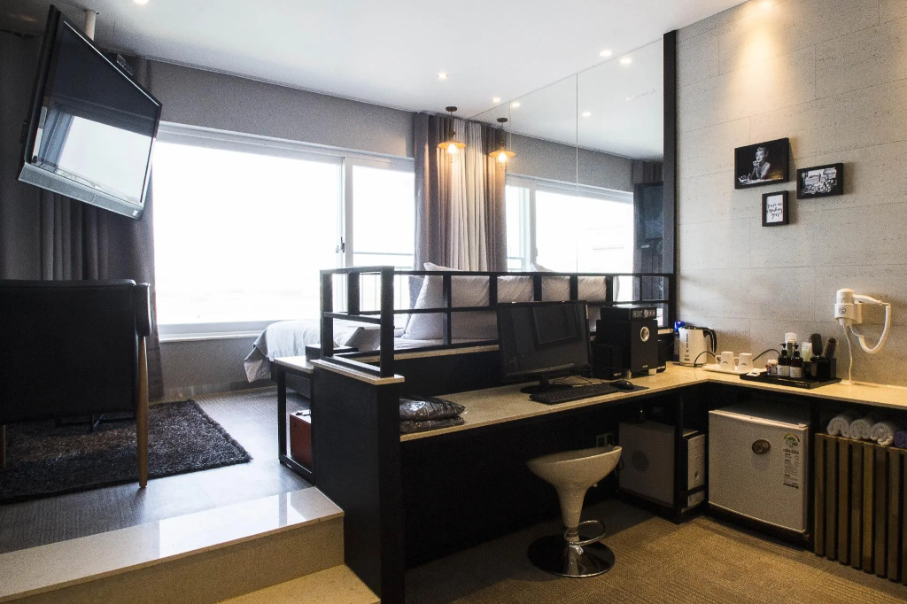 Standard Double room with sea view (full double bed)