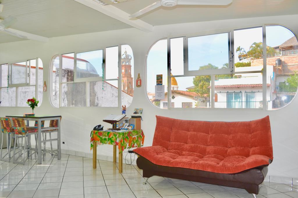 Basic-Hotel
