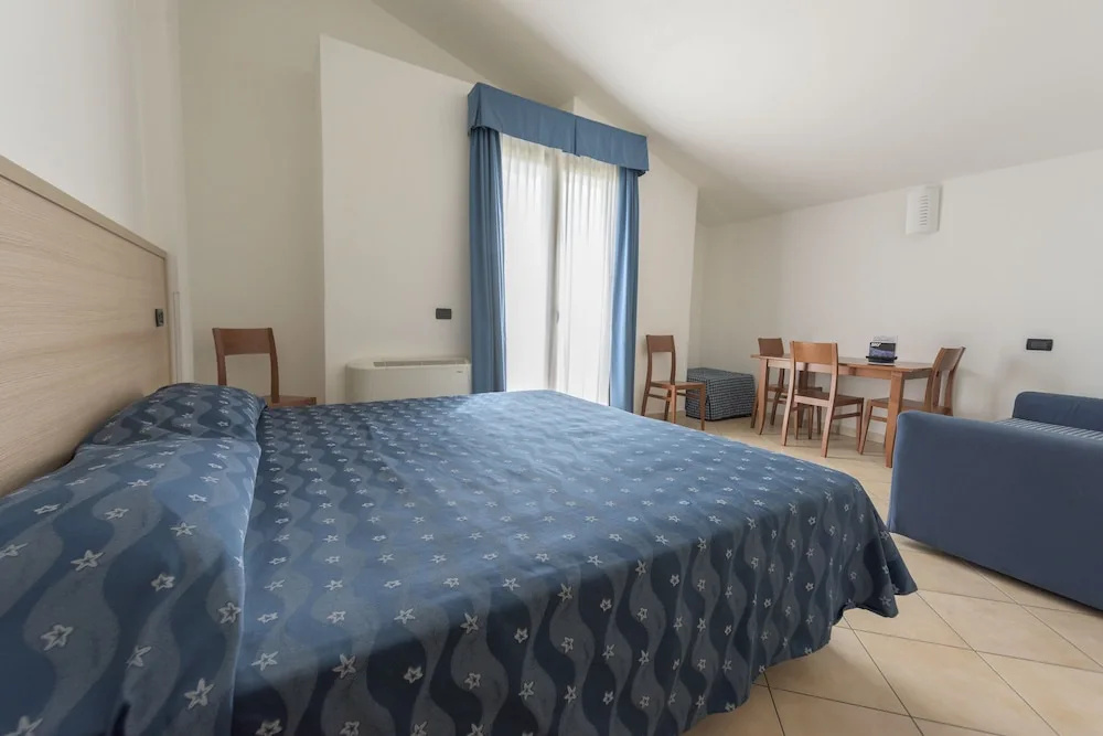 Hotel Isola Rossa - Chambres