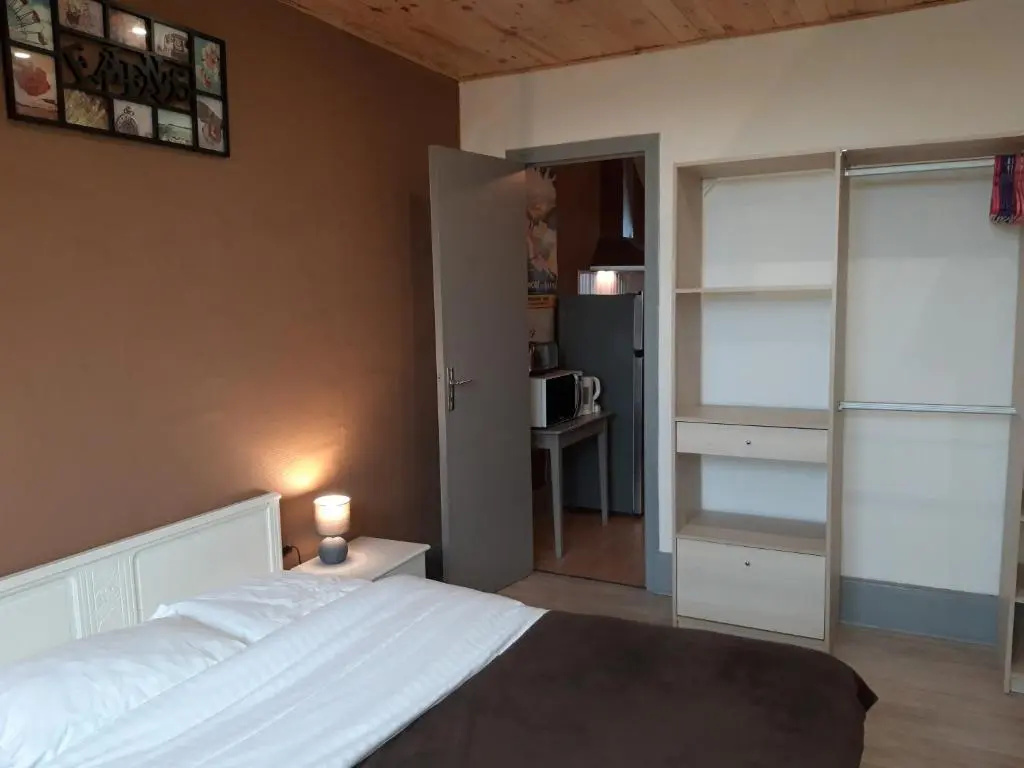 1 Bedroom Apartment