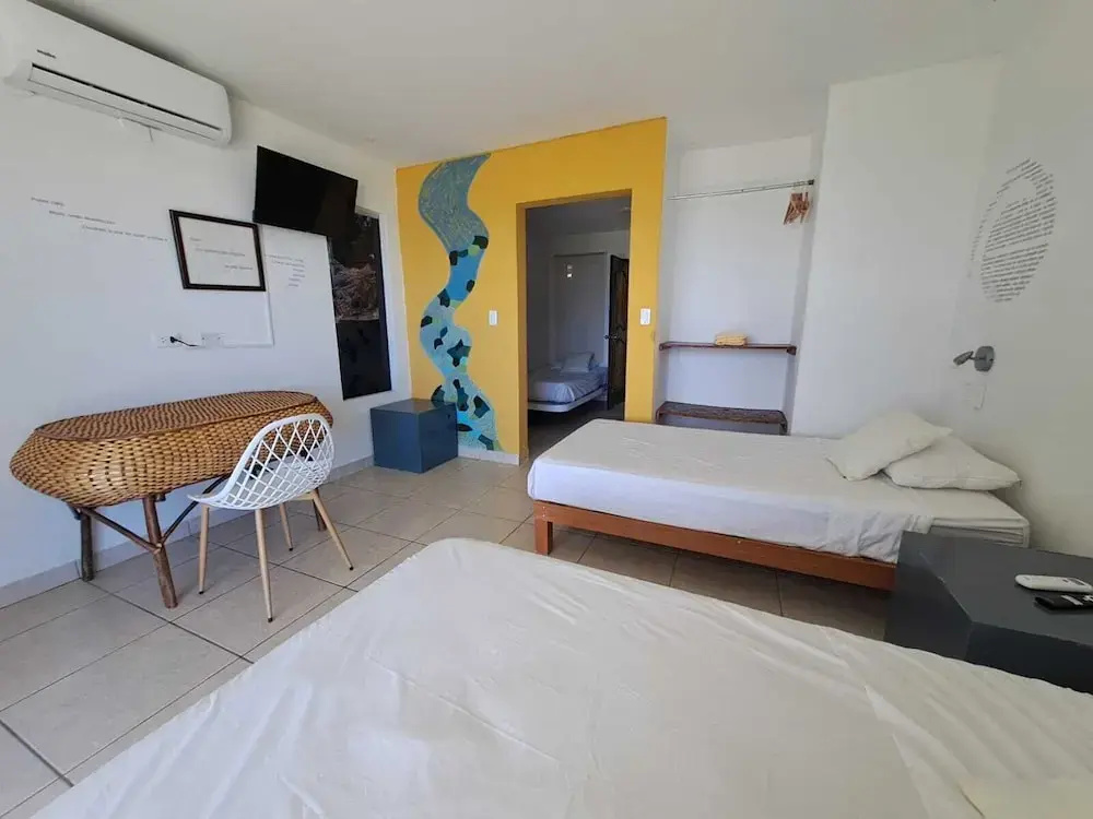 Classic Double room with balcony and with sea view (twin beds)