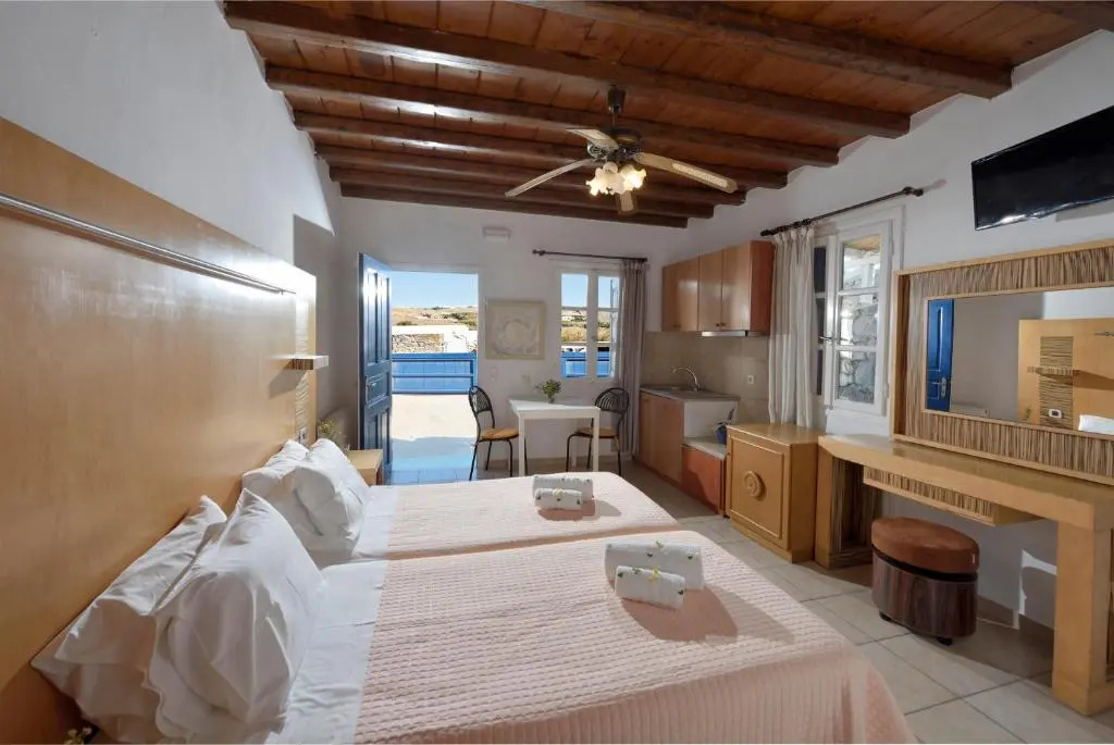 Adonis Rooms - Chambres