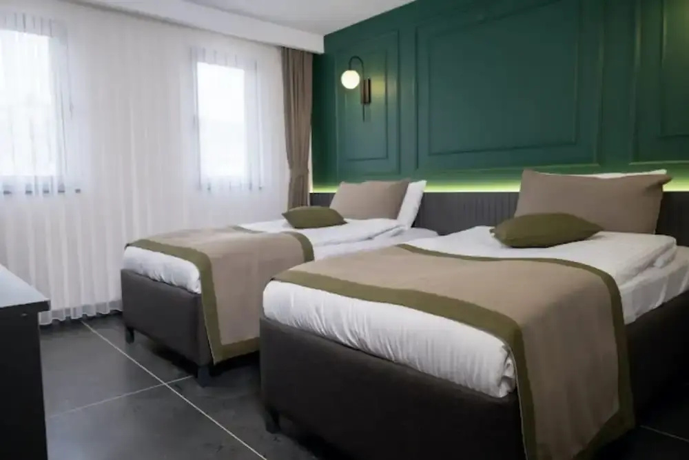 Economy room