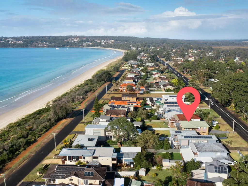 Modern and Stylish One Bedroom Pet Friendly Home Right by the Beach