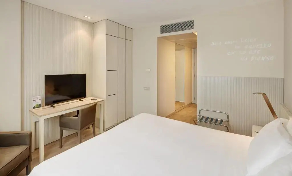 Sercotel Amister Art Hotel - Chambres