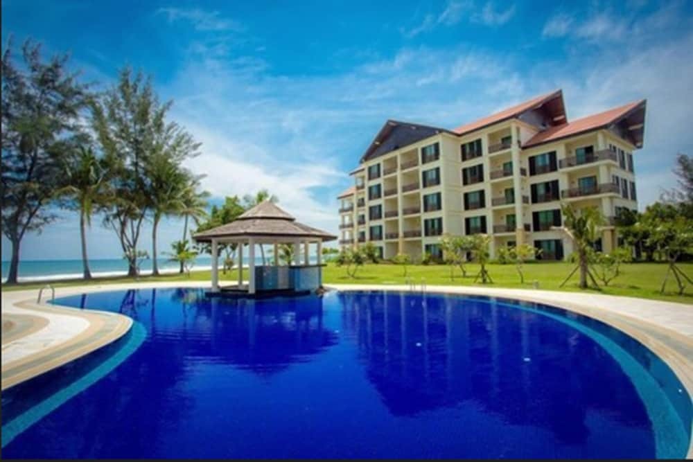 Borneo Beach Villas