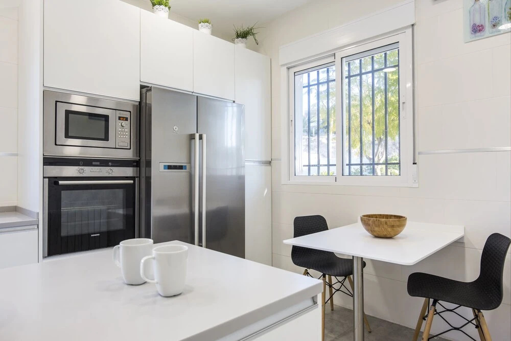 Impeccable 6-Bed Villa - фото 19