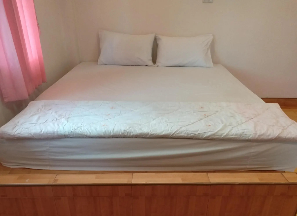 Double Bungalow (full double bed)