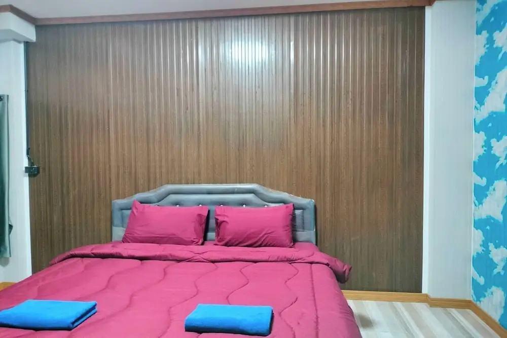 Standard Double room with balcony (full double bed)