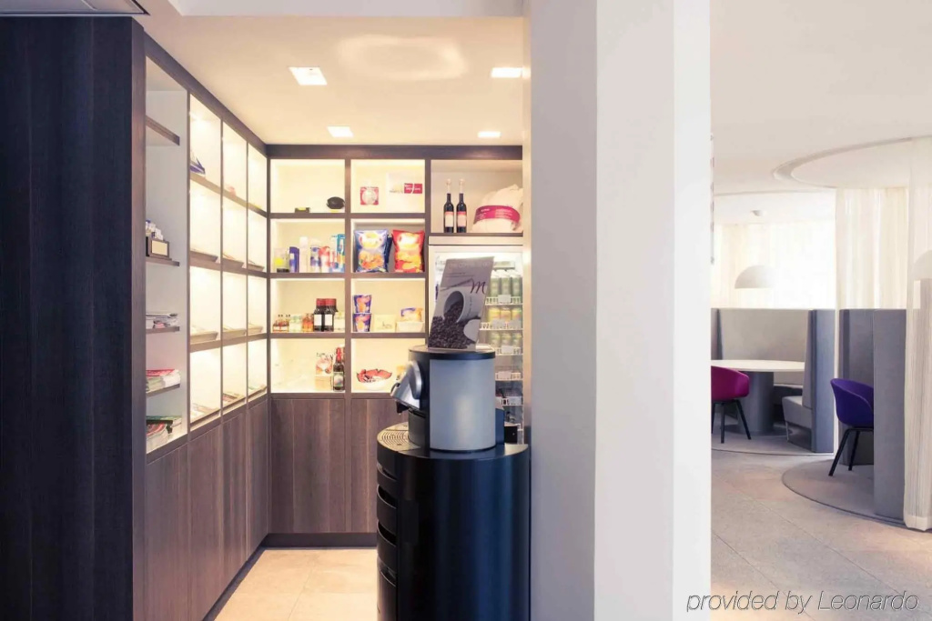 Food & Beverage