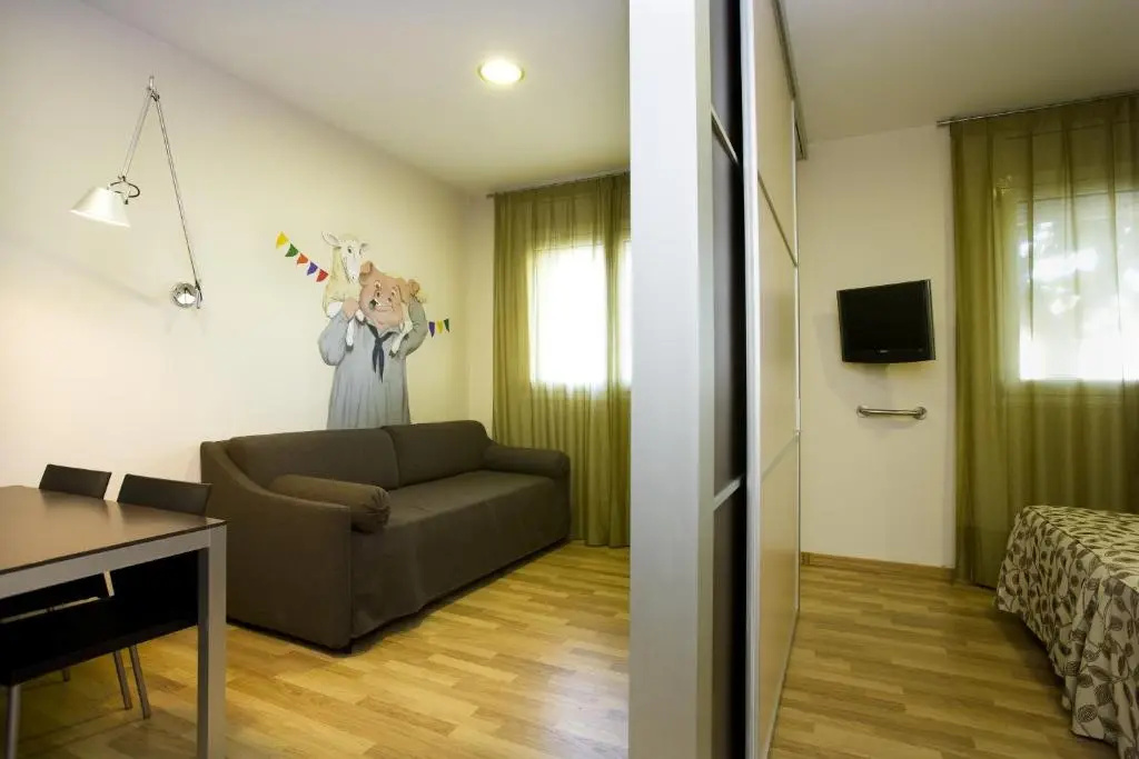 Standard Double Family room (full double bed)