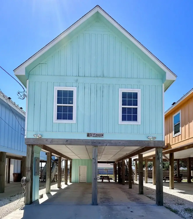 Lv115 - Fat Flounder 3 Bedroom Home by Redawning