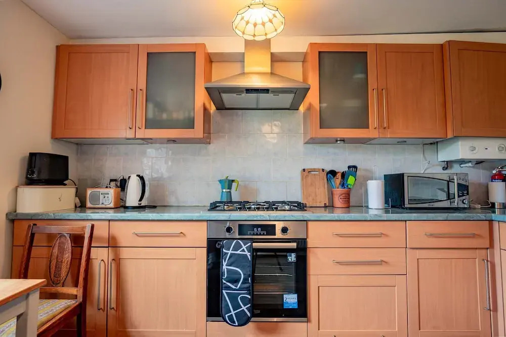 Host Stay Wellington Apartment - фото 6