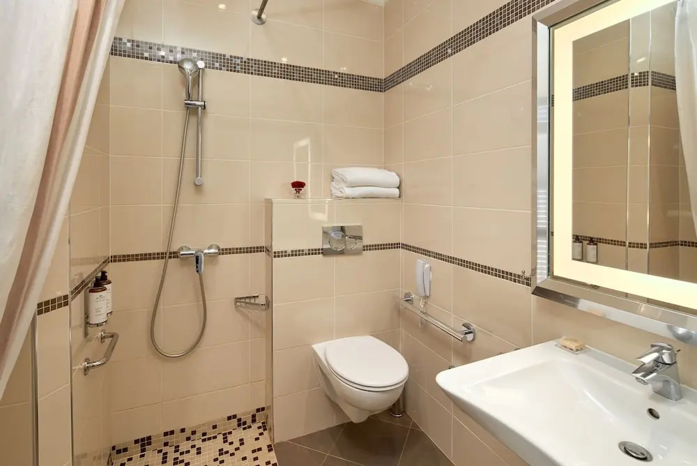 Hotel Regina Louvre 82