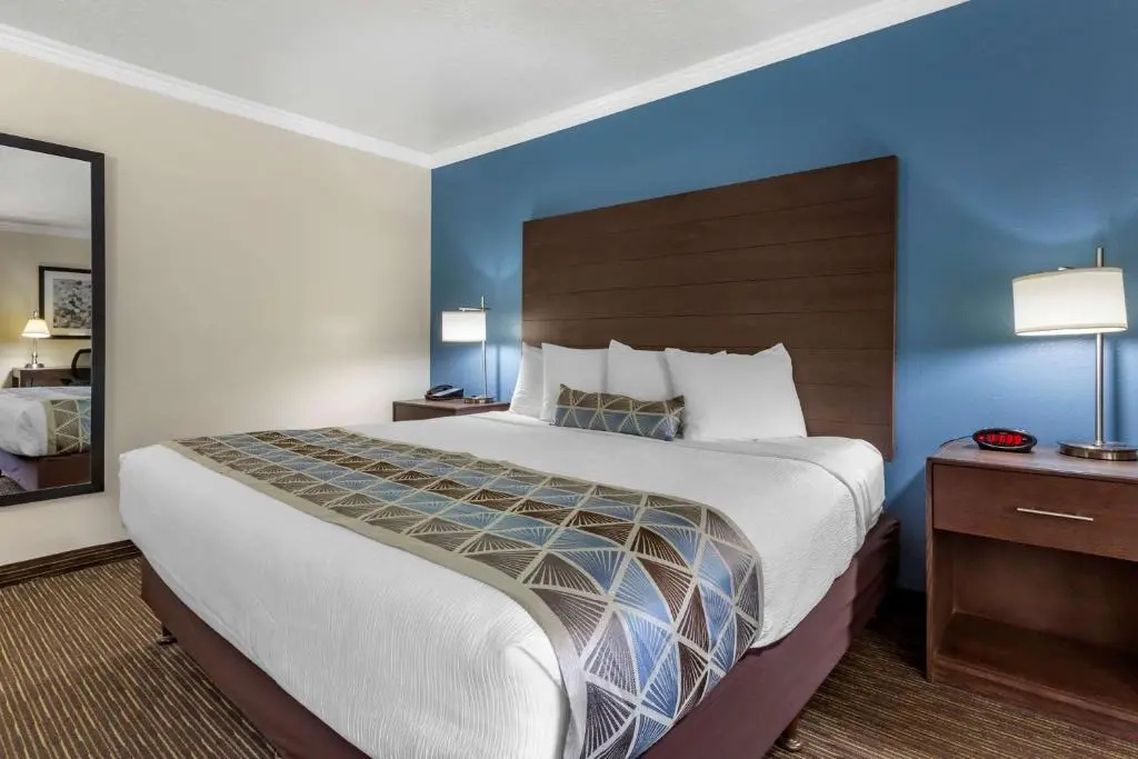 Best Western Airport Albuquerque InnSuites Hotel & Suites - Chambres