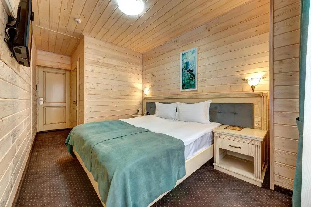 Economy room