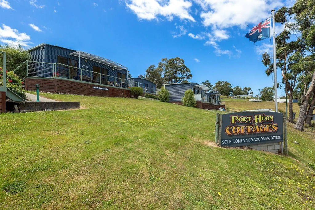 Port Huon Cottages